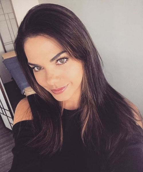 A 
<b><a href="http://www.univision.com/temas/livia-brito">Livia Brito</a></b> le gusta utilizar maquillaje natural, no le gustan los excesos.