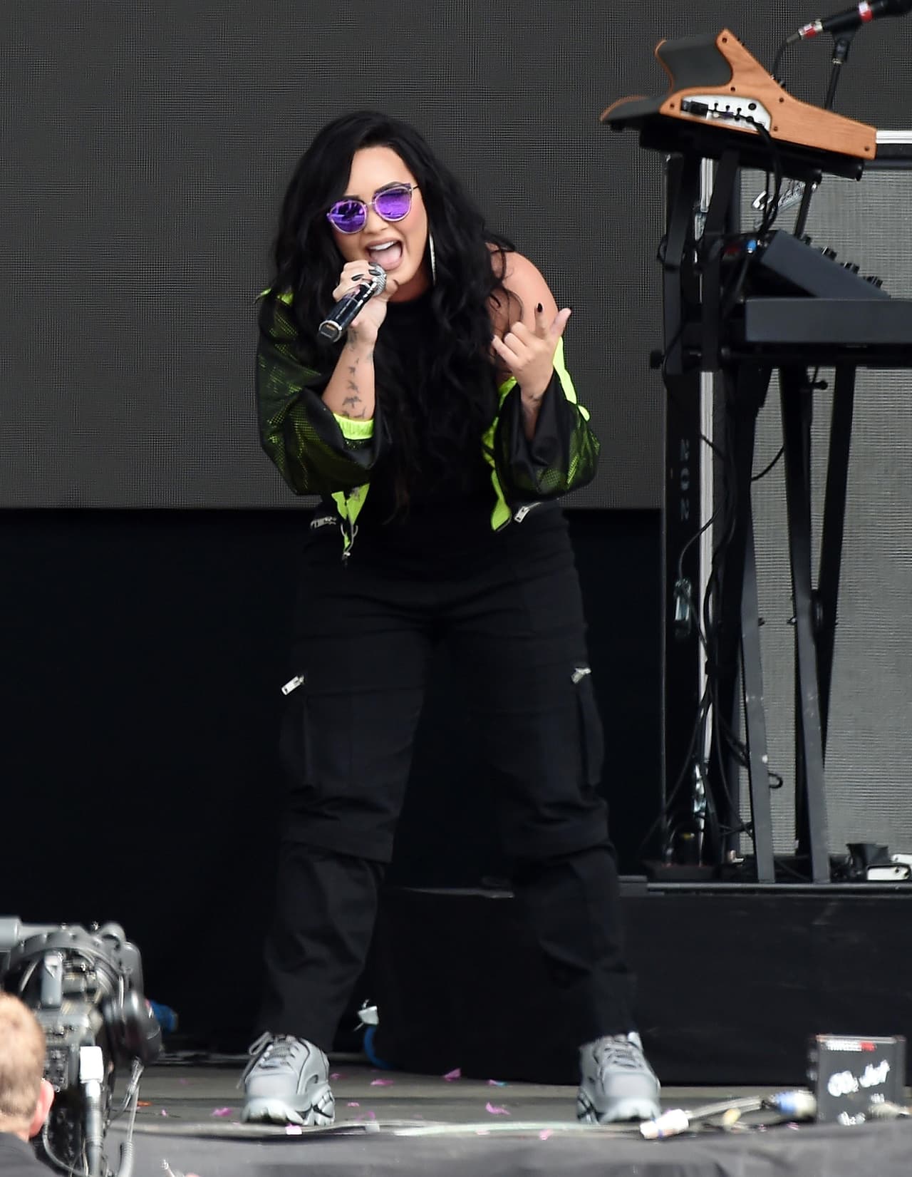 Todo pasó sin mayor revuelo, hasta que a la cantante de 25 años le tocó contestar cual ha sido la “
<b>broma más divertida</b>” que ha hecho.