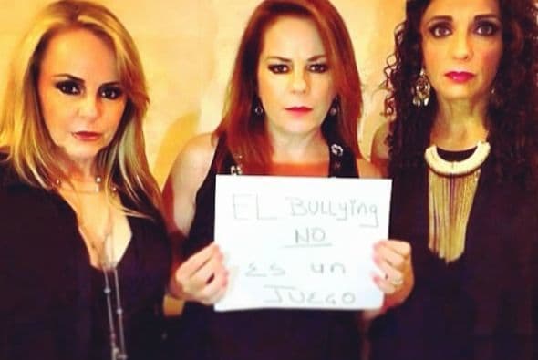 El trío mexicano Pandora también participó en esta campaña. Foto tomada de Twitter.