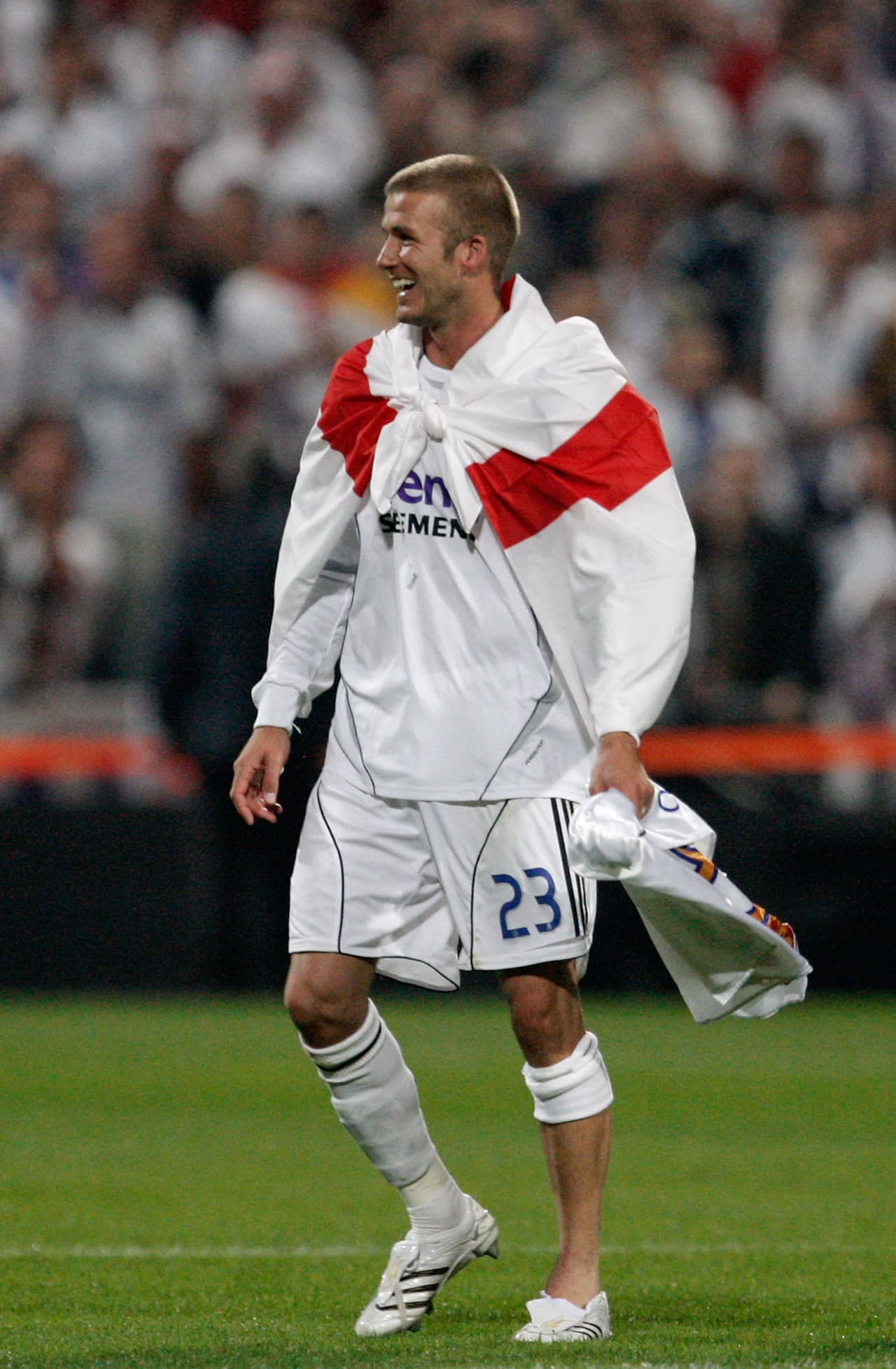 Después, solo volvió a celebrar un título en su última temporada cuando el Madrid se consagró como campeón de La Liga de España.