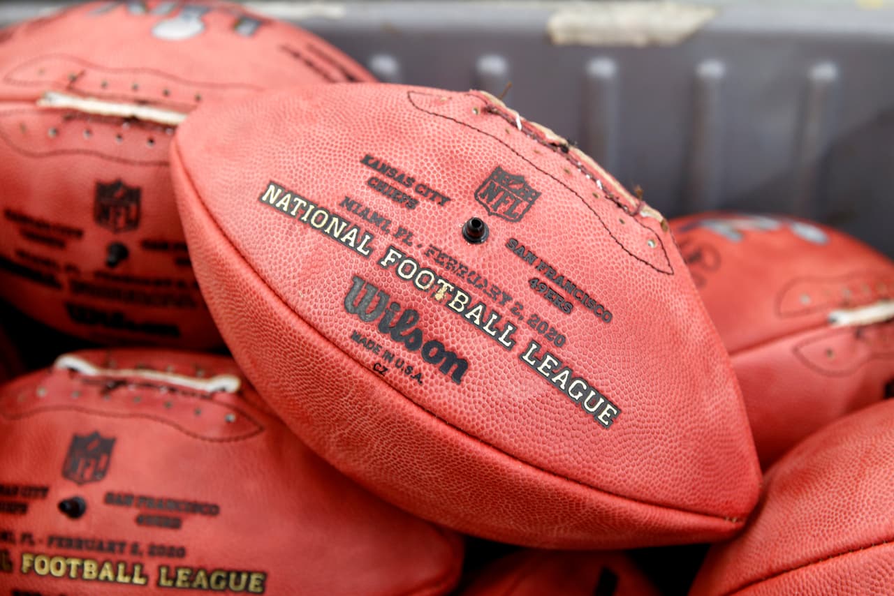 El rango que está permitido por la NFL y sus inspectores es de 12.5 psi a 13.5 psi, y no podrá ser modificado en su nivel de libras por pulgada cuadrada.