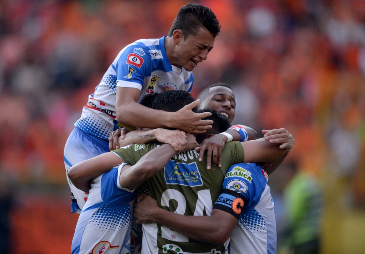 Águila y Juventud Independiente siguen como líderes invictos en El Salvador