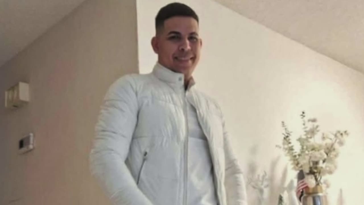 Denuncian que cubano lleva 10 meses detenido por ICE y no lo pueden localizar: "Estamos desesperados"