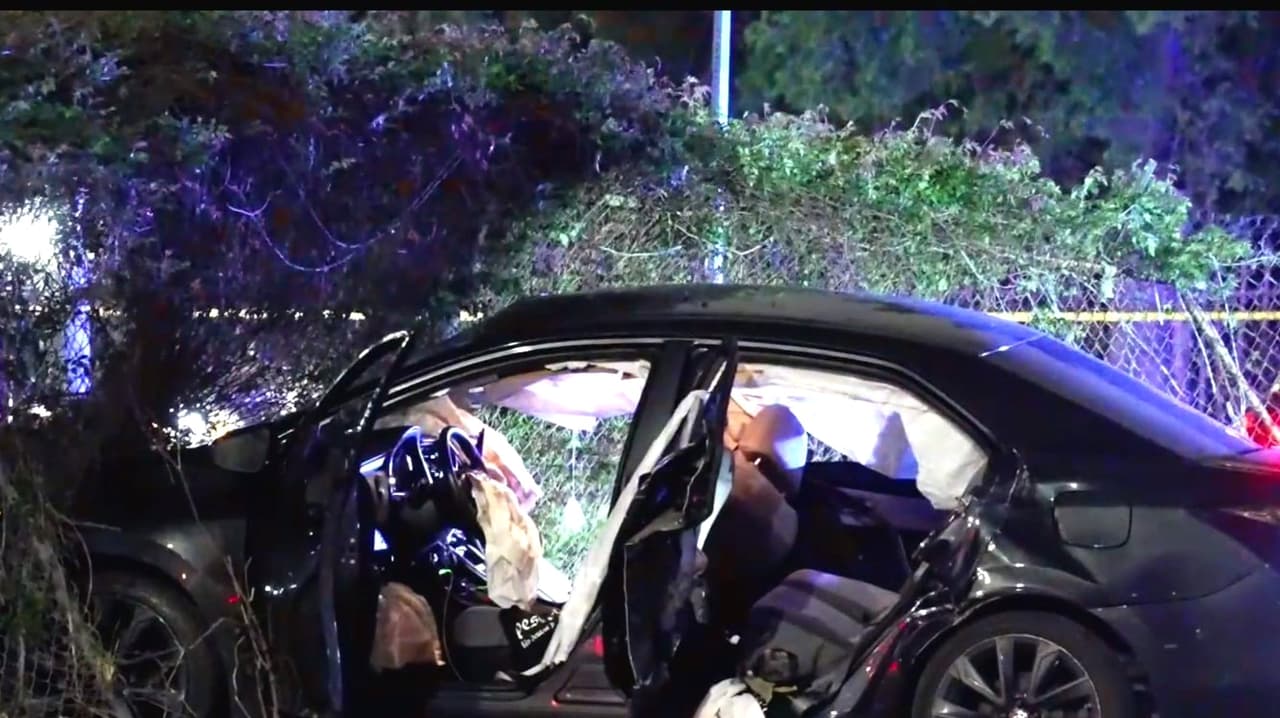 Al menos un muerto y varios heridos deja el choque entre dos autos cerca del centro de Houston