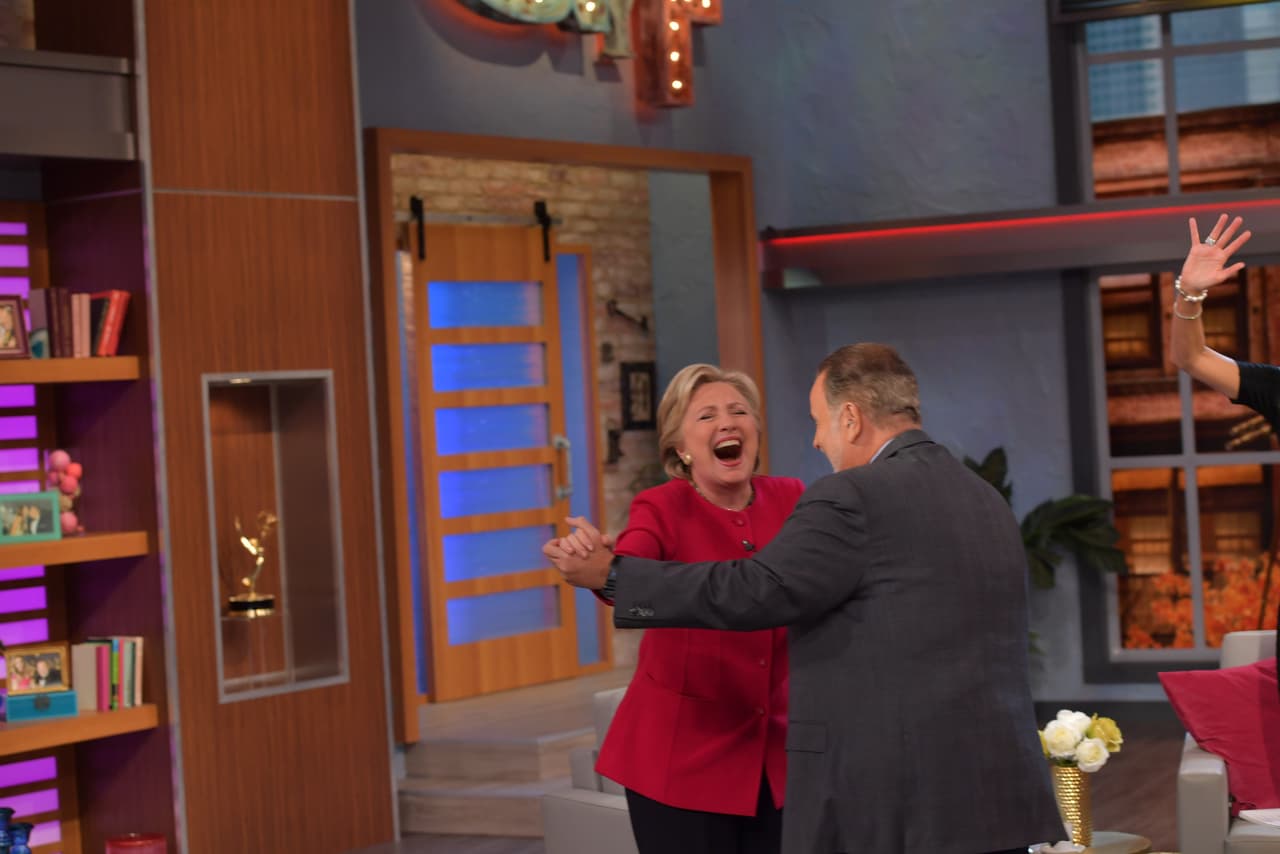 Raúl le llevó el paso con su singular ritmo.