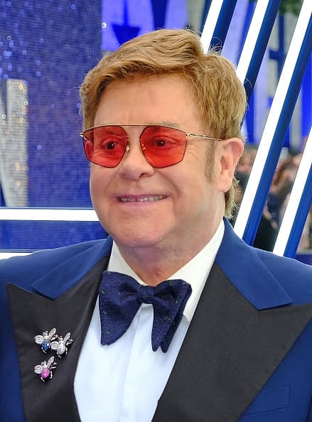 <b>Elton John, </b>de 72 años
<b>, </b>hizo una nueva relevación acerca de su pasado que tiene qué ver con el inicio de su vida sexual.
