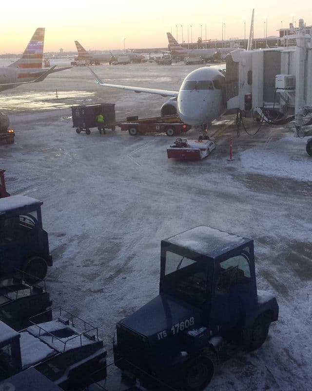 Más de 175 vuelos cancelados en el O'Hare tras tormenta de nieve