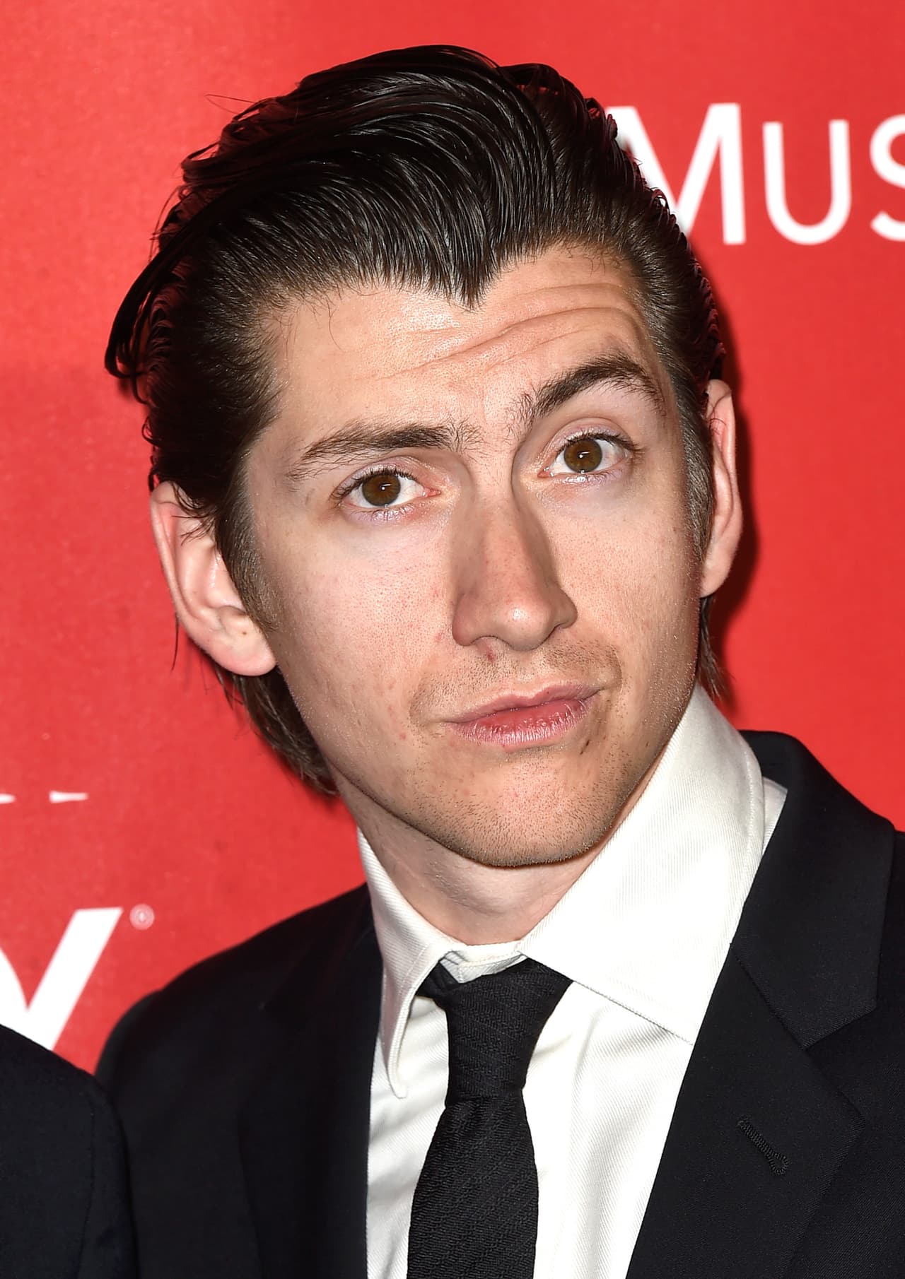 Alex Turner, su vocalista, tiene una fortuna estimada en 13,19 millones de libras.