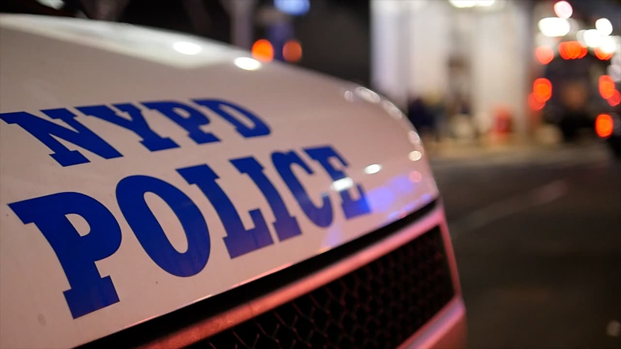 Adolescente es asesinado a tiros mientras estaba sentado en un vehículo en Brooklyn
