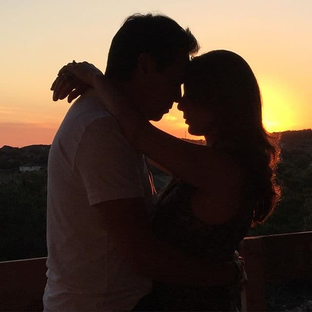 Priscila y el vocalista de Los Temerarios, Gustavo Ángel, se conocieron durante una gira en EEUU.