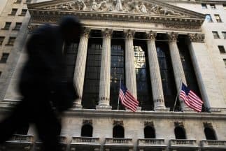 La economía de EEUU creció 2.6% en el cierre de 2014, cifra menor de lo esperado