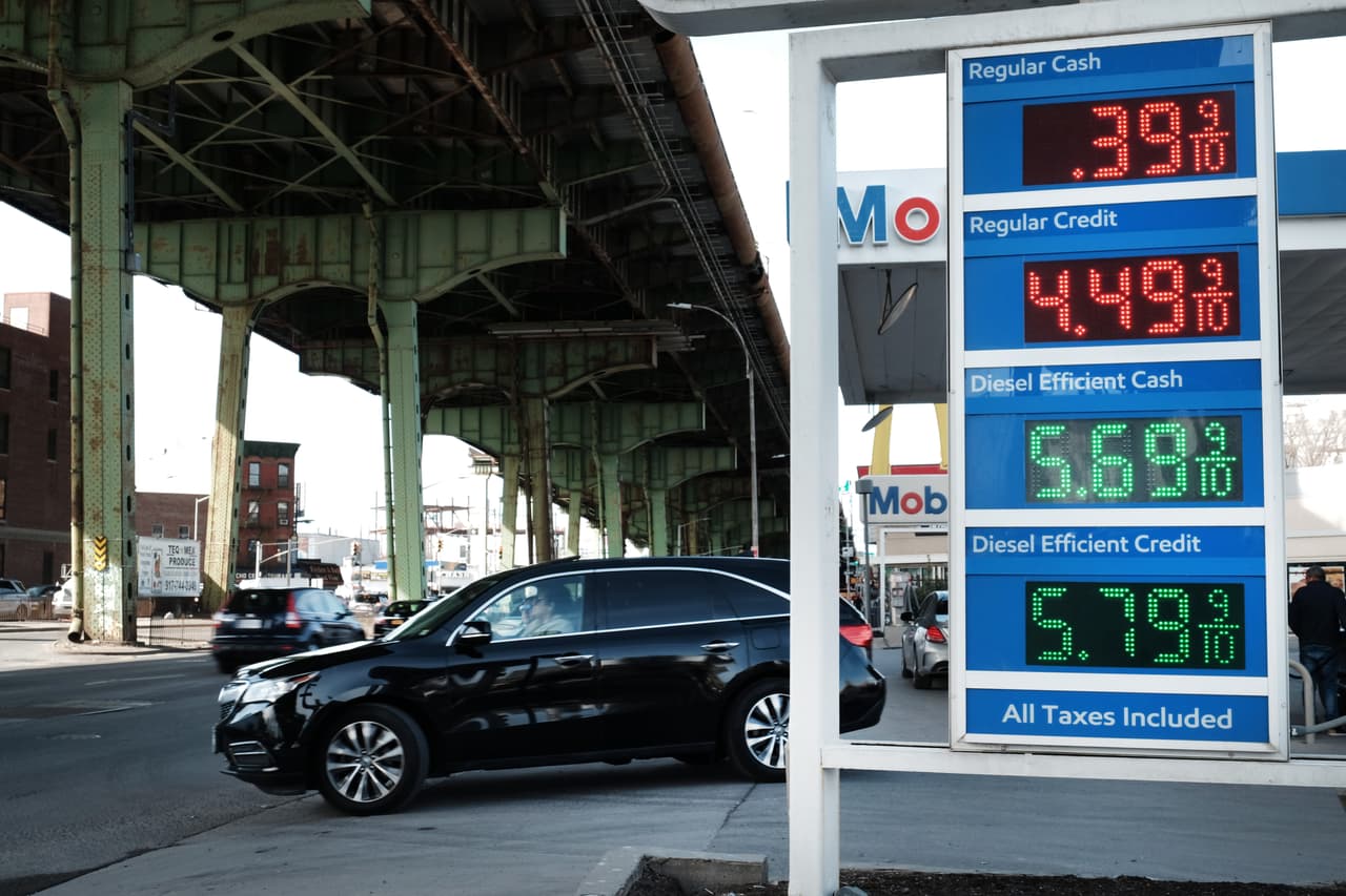 Así puedes reportar precios ilegales de la gasolina en Nueva York