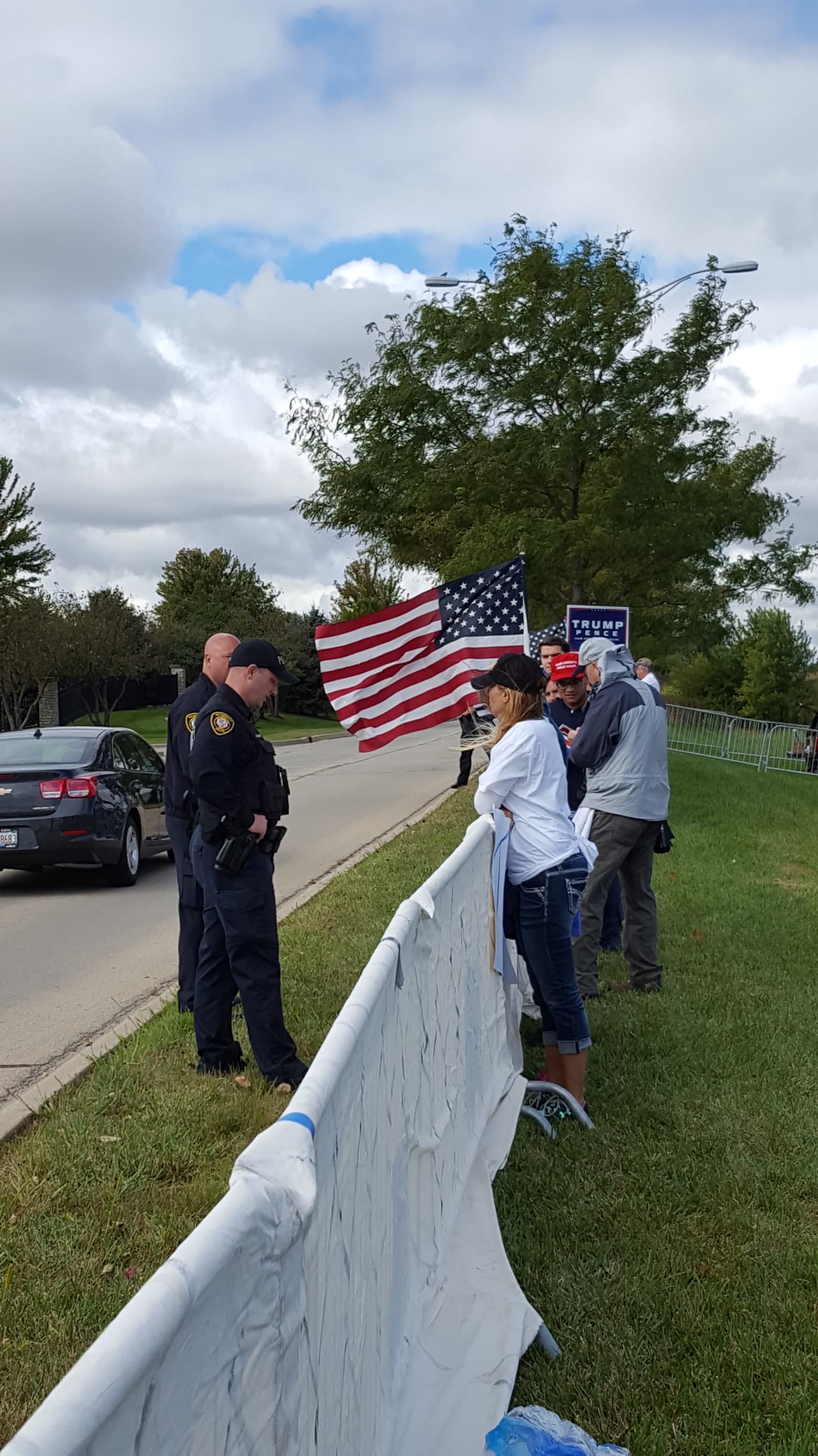 Esta mañana, Donald Trump asistió a una reunión con el Congreso Polaco Americano en Chicago y su visita tampoco estuvo exenta de polémica.