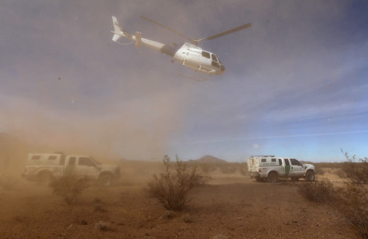 Los helicópteros son parte de las estrategías de la Patrulla Fronteriza para vigilar la frontera.