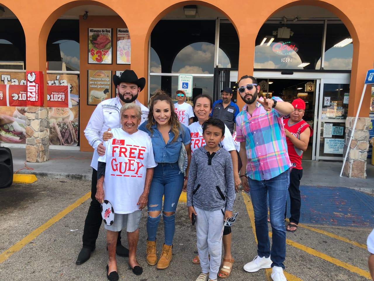 No importa la edad, todo el mundo escucha
<b>El Free-guey show</b>.