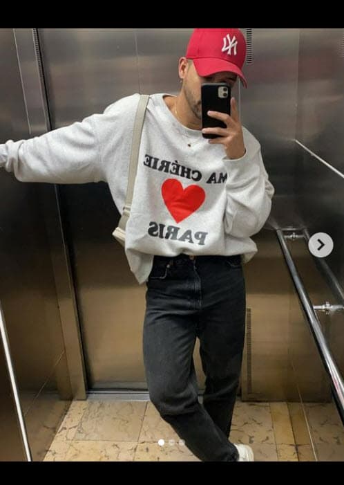 "
<b>Temo y me asusta </b>lo que pueda pasar, pero tomé la decisión de hacerlo público porque me siento solo y desorientado", dijo Enrique Hernández a los medios mexicanos.