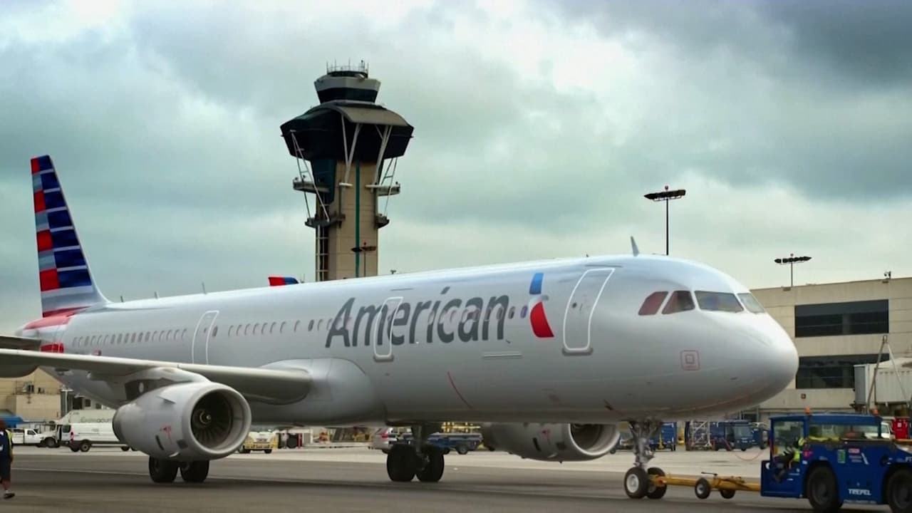 American Airlines despedirá empleados y dará licencia a 1.000 trabajadores en el Aeropuerto Internacional de Filadelfia