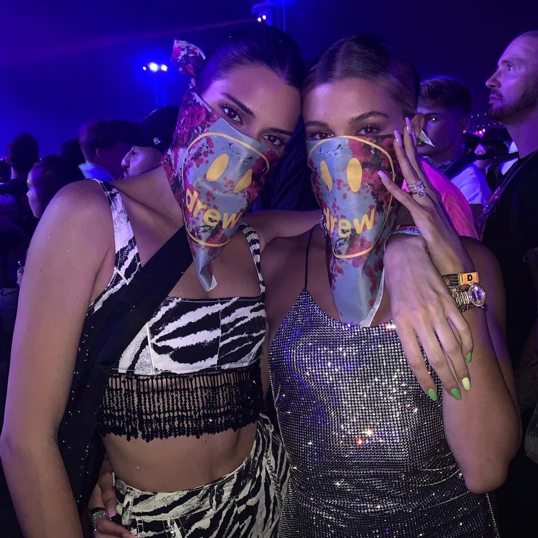 Kendall Jenner y Hailey Baldwin han estrechado su amistad a lo largo de los años.