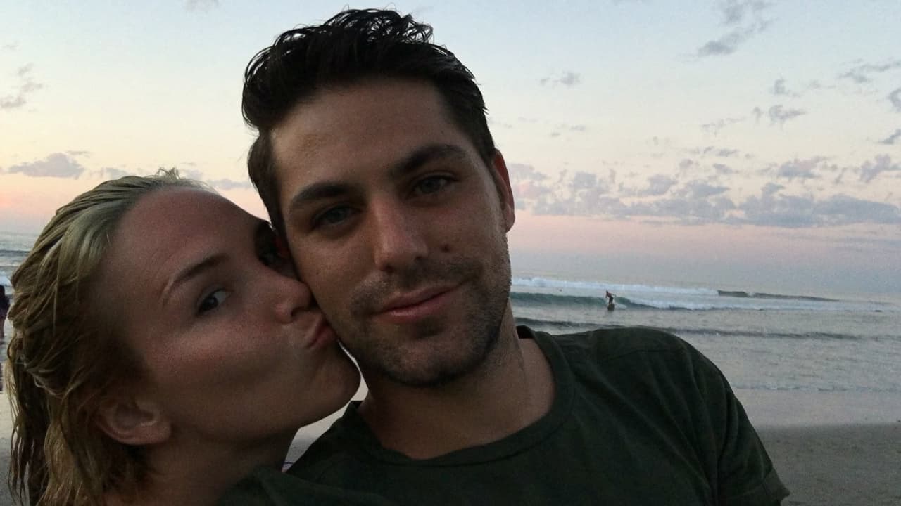 Renato estaba comprometido con la blogger Alexandra Ivanisevic, así lo informó Natalia Téllez en el programa 'Hoy'.