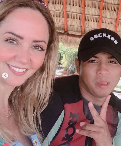 A través de su perfil oficial de Instagram, la presentadora del programa Hoy compartió imágenes de este tiempo de relajación a la orilla del mar.