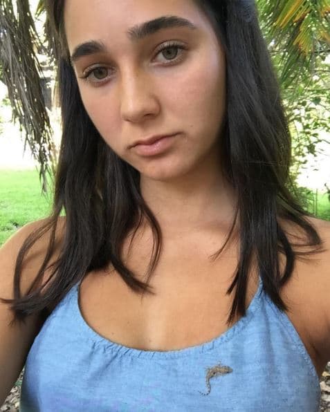 Lara Ricote Rivero heredó los ojos y mirada de su madre.