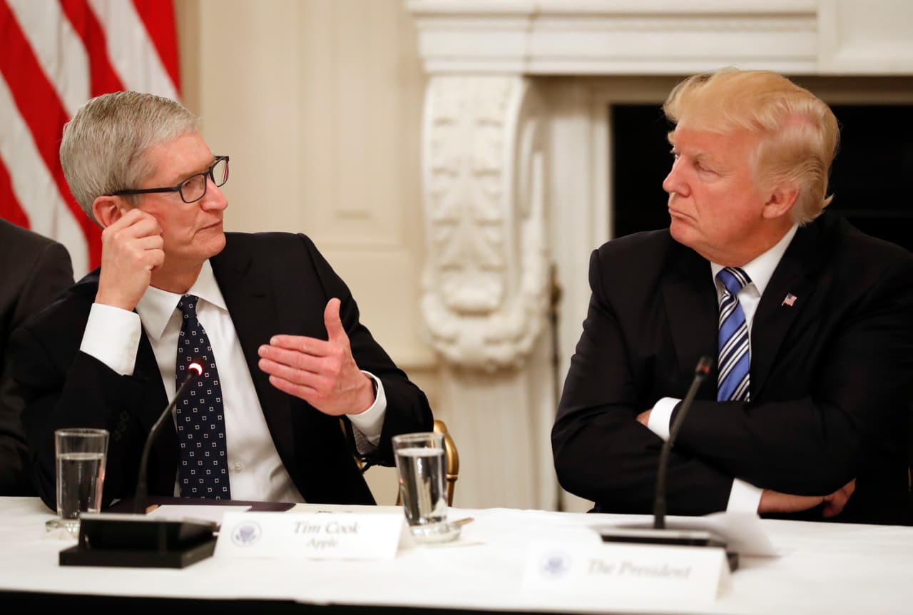 Tim Cook defiende a los 250 dreamers de Apple mientras continúa la presión a Trump por DACA