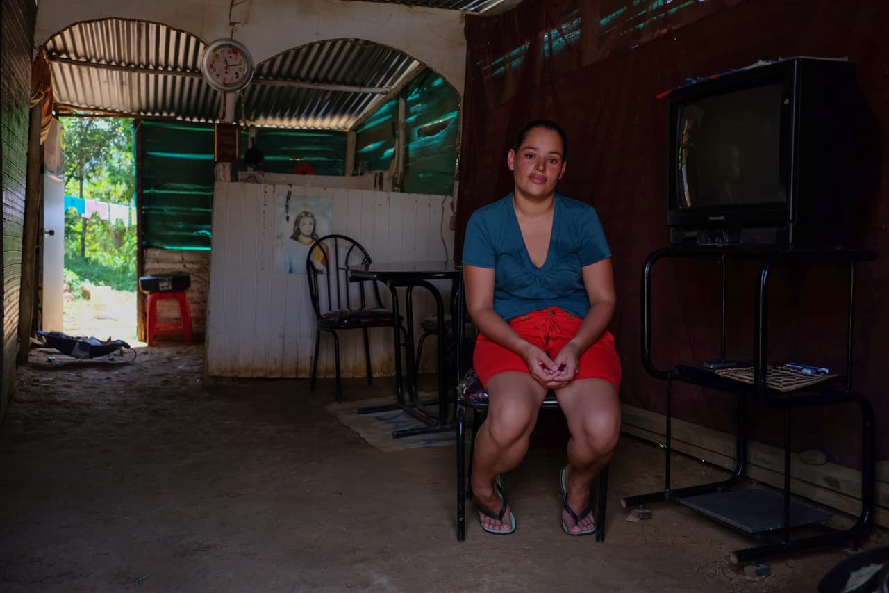 "No quiero traer niños al mundo a pasar trabajo": venezolanas que emigran en busca de abortos y anticonceptivos