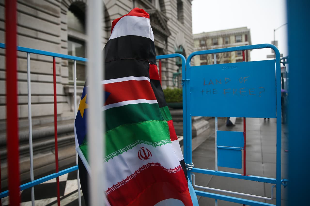 Un panel de tres jueces escuchó los argumentos orales y decidirá el futuro de la orden ejecutiva firmada por Trump.