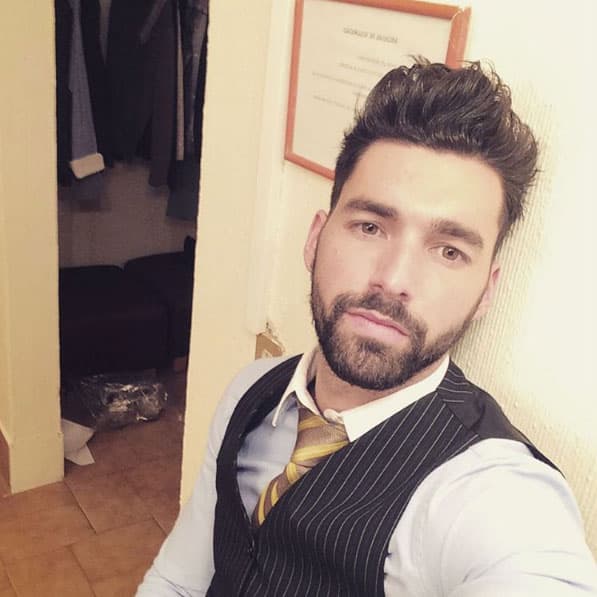 Ya en territorio mexicano se matriculó en el Centro de Educación Artística.