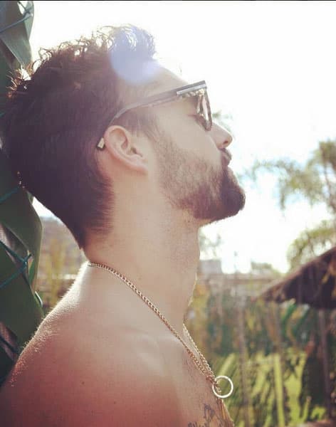 Pero eso no fue impedimento para que sus sueños se detuvieran, después de graduarse de la Escuela de Cine decidió tomar sus maletas y viajar a la Ciudad de México.