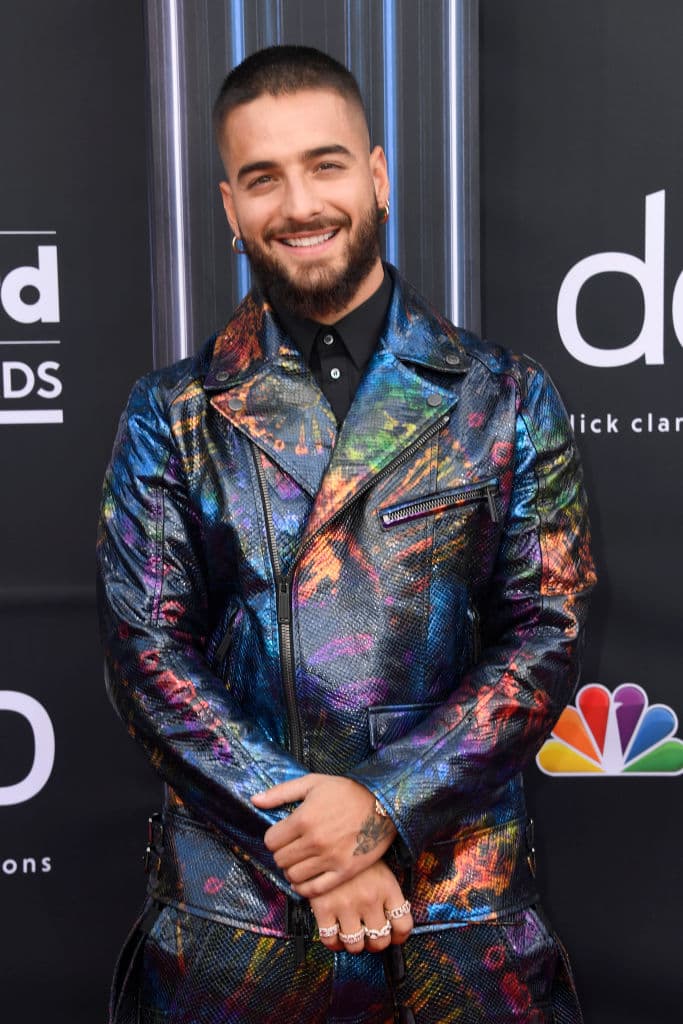 <b>Maluma </b>
<br>Juan Luis Londoño es el nombre real del cantante urbano.
<a href="https://www.infobae.com/america/entretenimiento/2018/08/02/maluma-revelo-el-verdadero-significado-de-su-nombre-artistico/" target="_blank">En 2018</a> reveló que el alias Maluma es un homenaje a su familia.