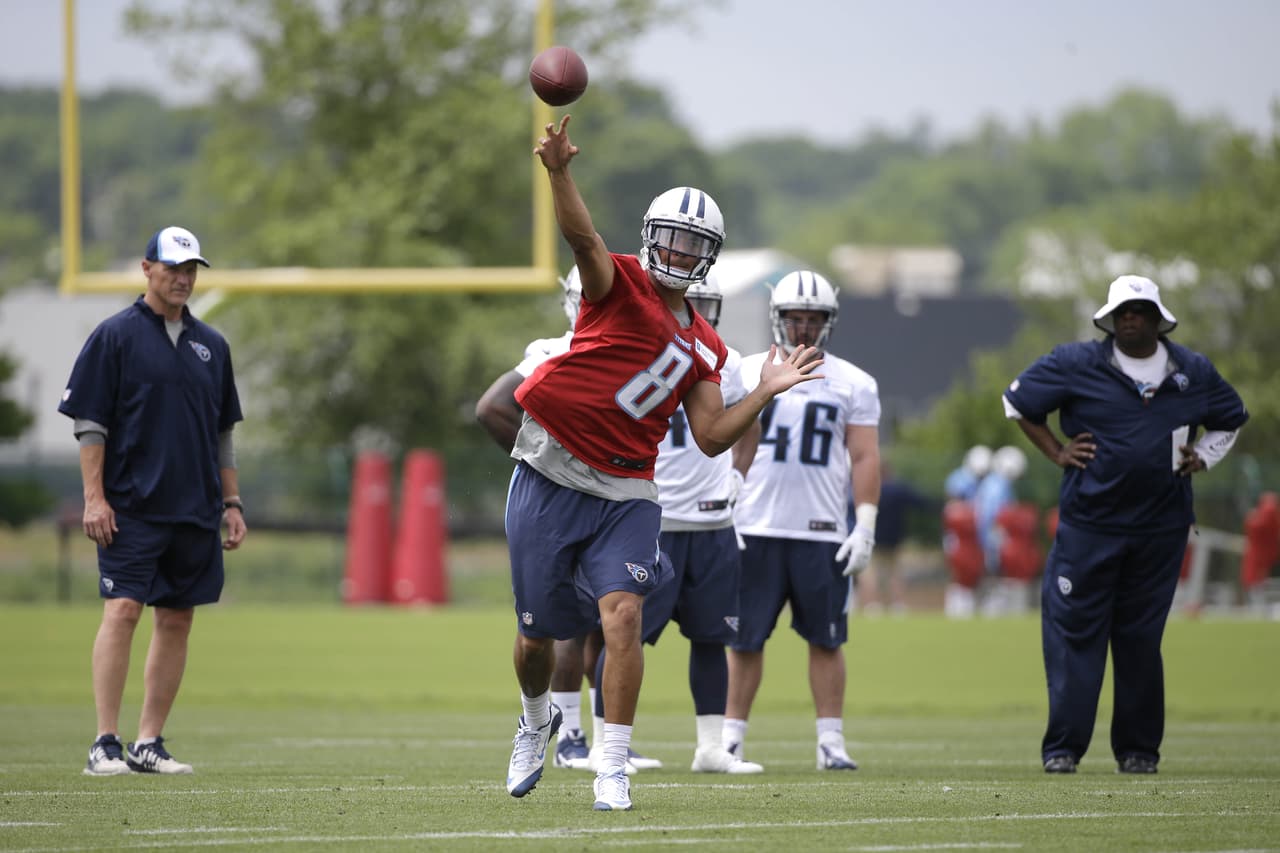 Zach Brown: “Marcus Mariota 'más rápido de lo que pensaba'”