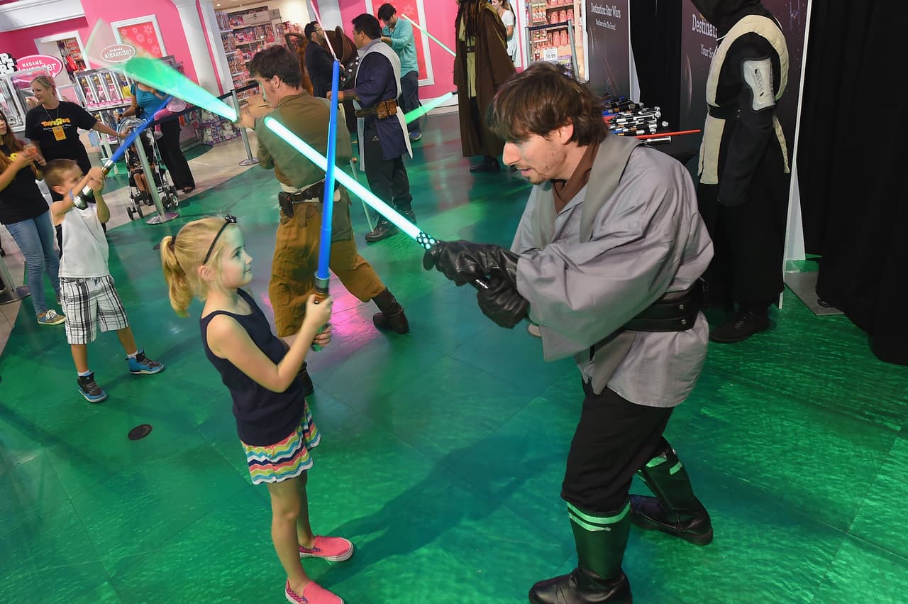 También había Jedis jugando con pequeñitos.