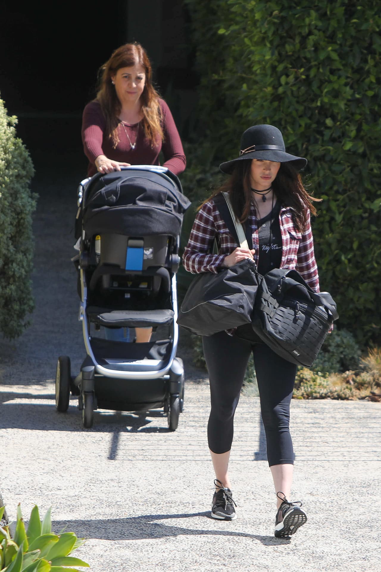 La famosa salió con su nanny a una cita en un salón de belleza.