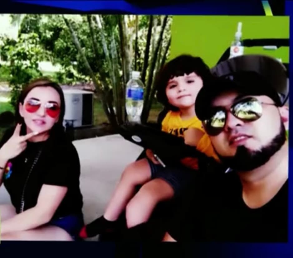 Así, la pareja decidió ahorrar cada 
<a href="https://www.univision.com/temas/dinero">centavo </a>que su trabajo les daba para tratar de encontrar una solución médica para su hijo en otro país; 
<b>fue entonces cuando la tragedia llegó hasta las puertas de esta familia. </b>
<br>