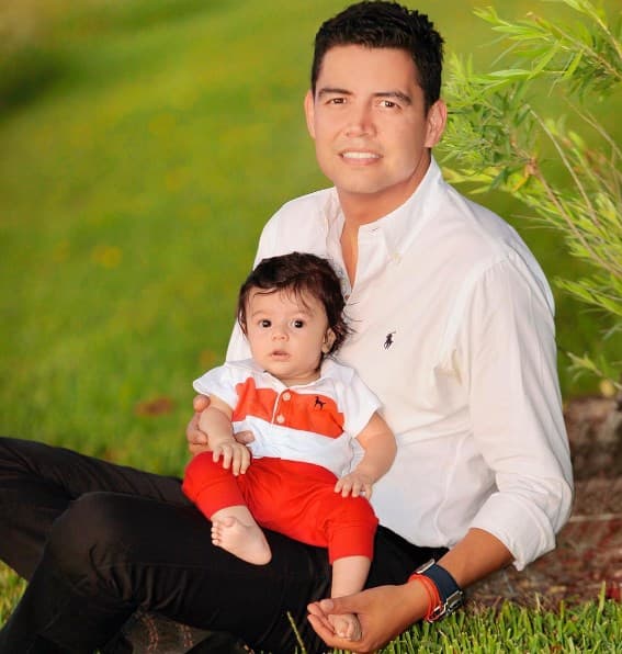 En enero del 2016, Orlando Segura hizo su debut como papá y conocimos a Baby Joshua.