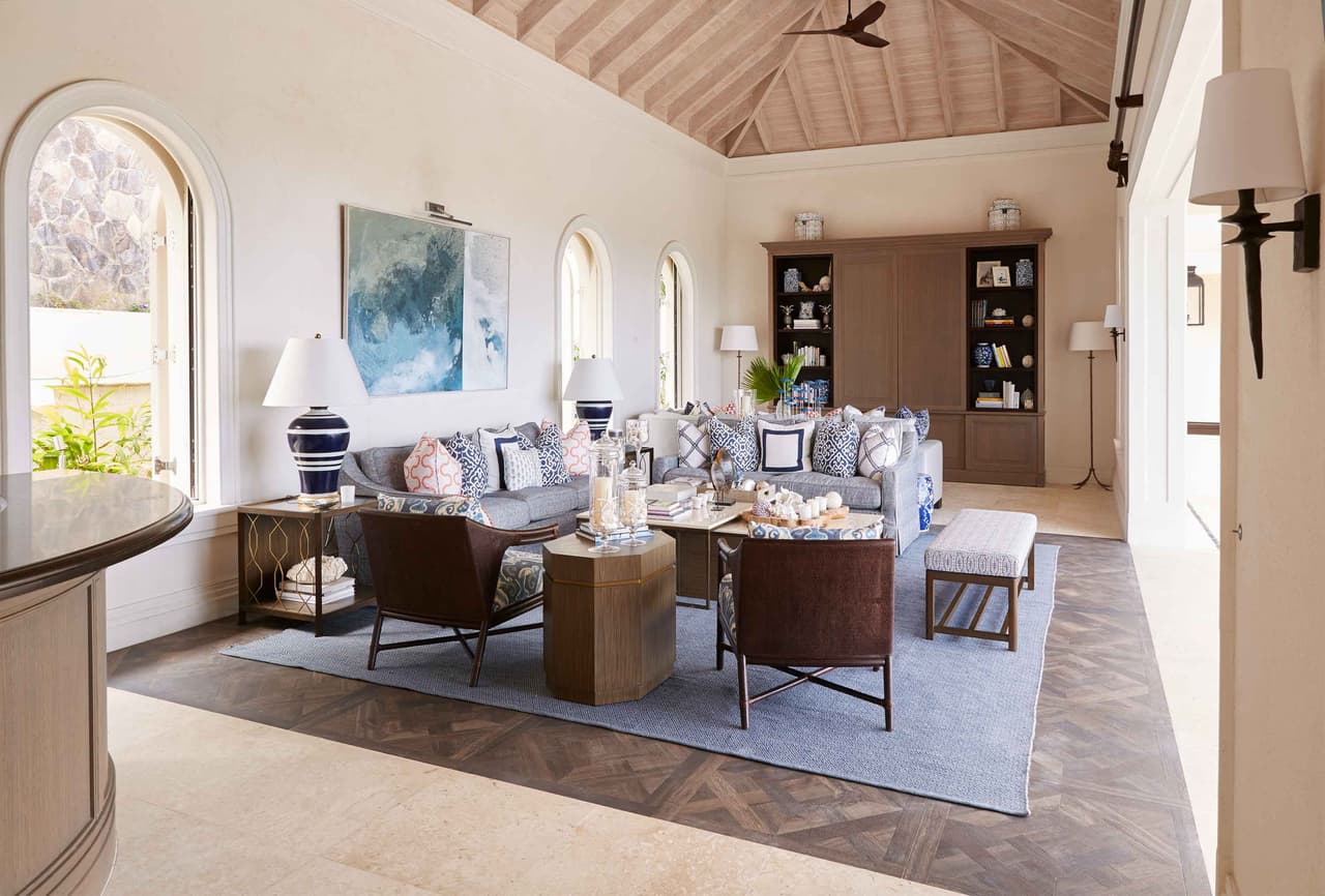 También cuenta con un chef, mayordomo, ama de llaves y jardín privado.