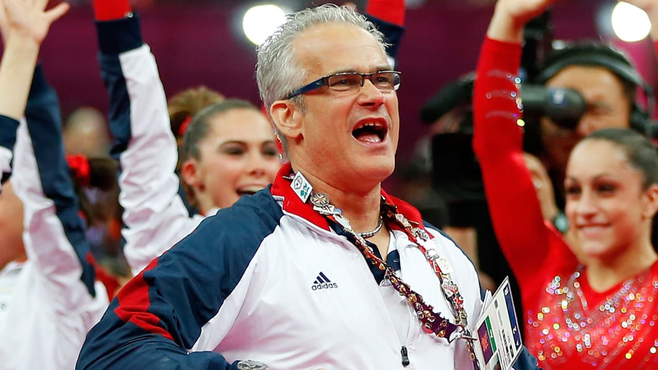 John Geddert de USA Gymnastics es acusado de abuso sexual y trata