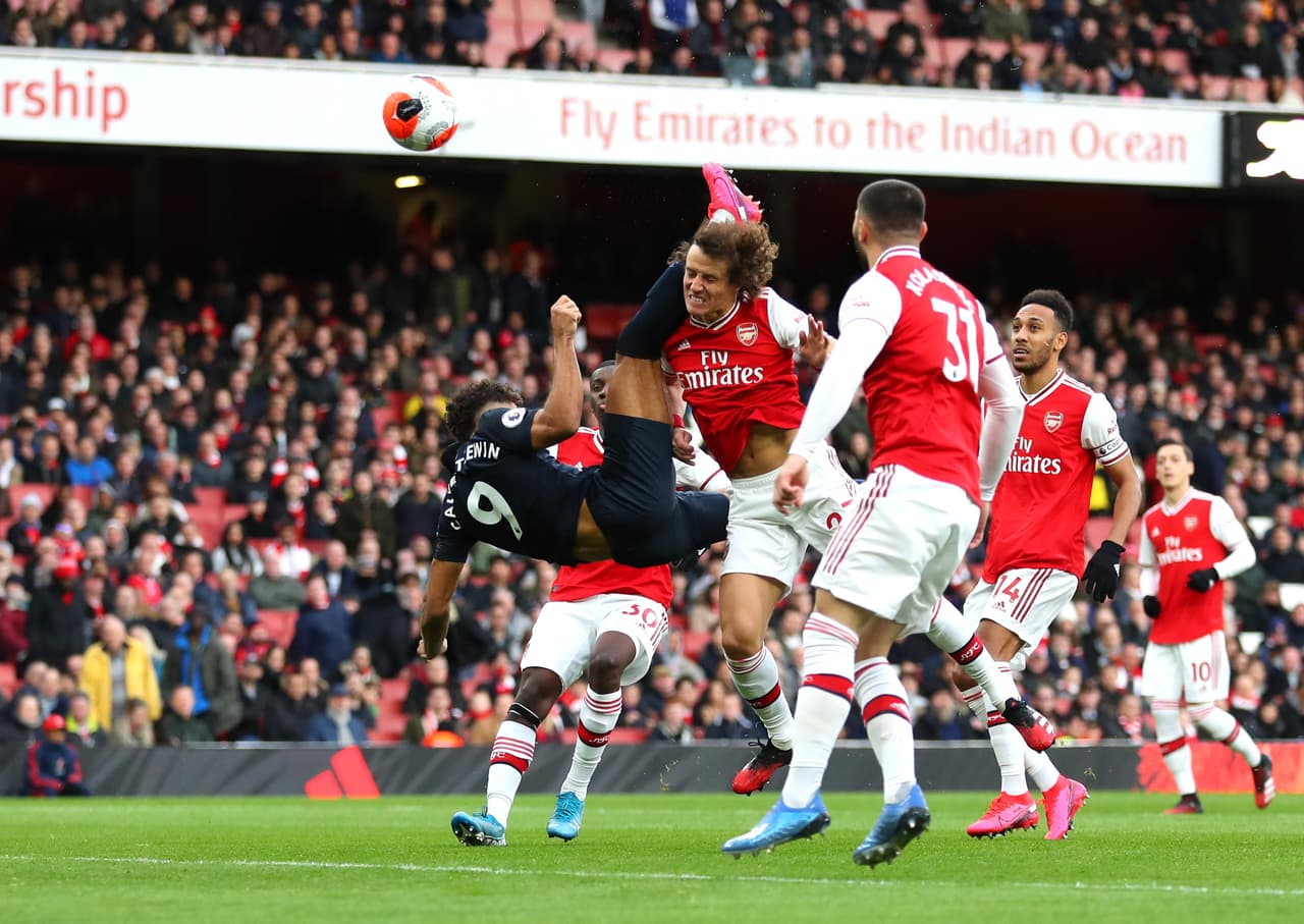Con mucha intensidad se vivió el juego entre Arsenal y Everton