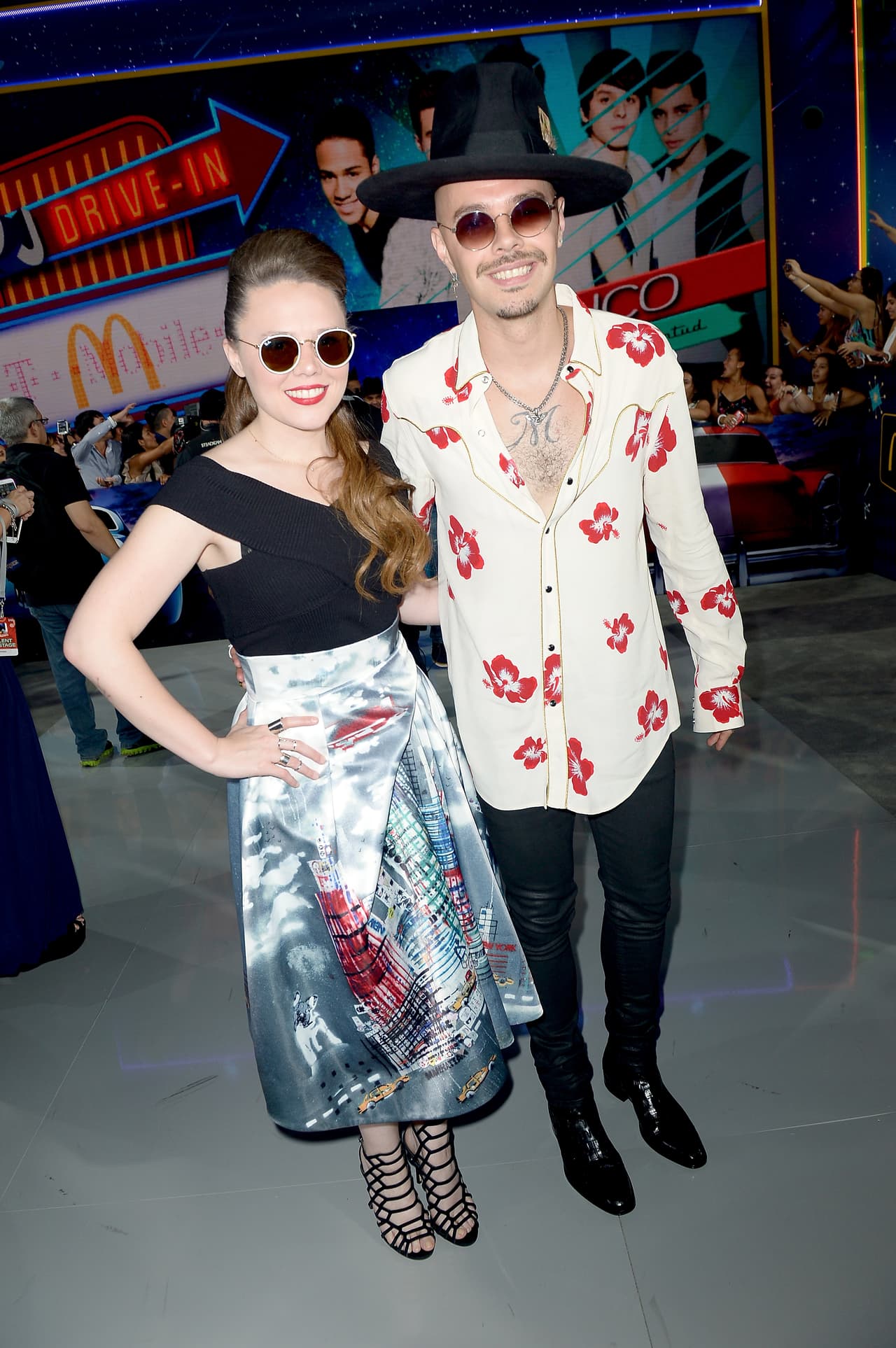 Jesse & Joy también será parte de lo mejor de la música latina al interpretar algunos de sus recientes sencillos, así como el estreno del tema ‘Lo Nuestro Vale Más’. Por otro lado, el dueto pop está nominado en dos categorías. 
<br>