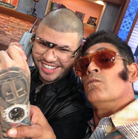 Johnny Lozada: "Aquí con el gran @farrukoofficial miren qué clase de #blinbling". (Mayo 12, 2016)