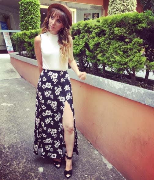 ¿Así o más sexy? Las faldas con abertura son ideales para lucir sensual y elegante.