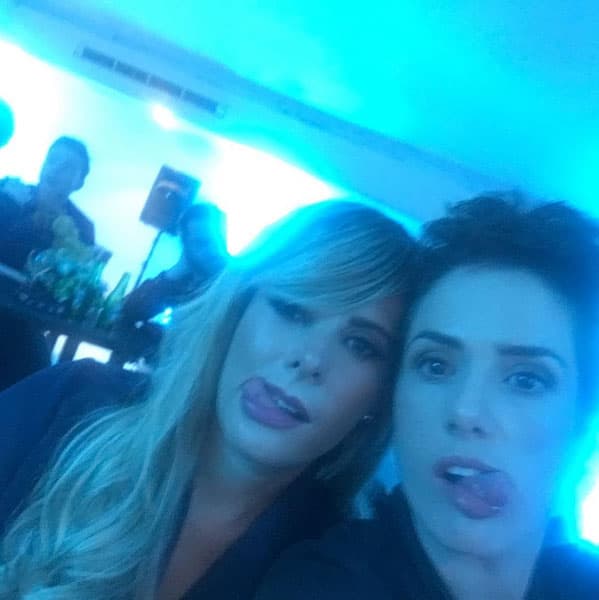 Por supuesto que Betty Monroe no faltó al baby shower de sus compañeros de 'Sueño de amor'.