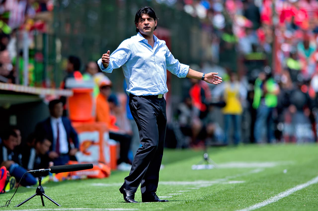 Para Cardozo un técnico por cuatro juegos para el Tri será contraproducente