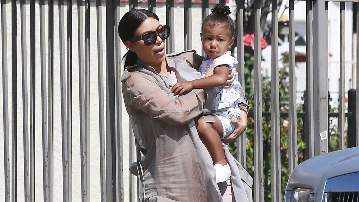 Kim Kardashian disfruta de su embarazo al máximo.