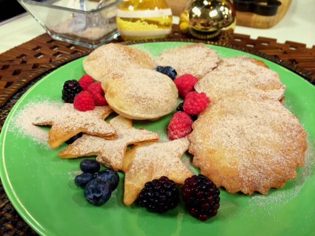 Omar Sandoval nos trae una receta deliciosa para consentir a los peques de la casa: Buñuelos mini.