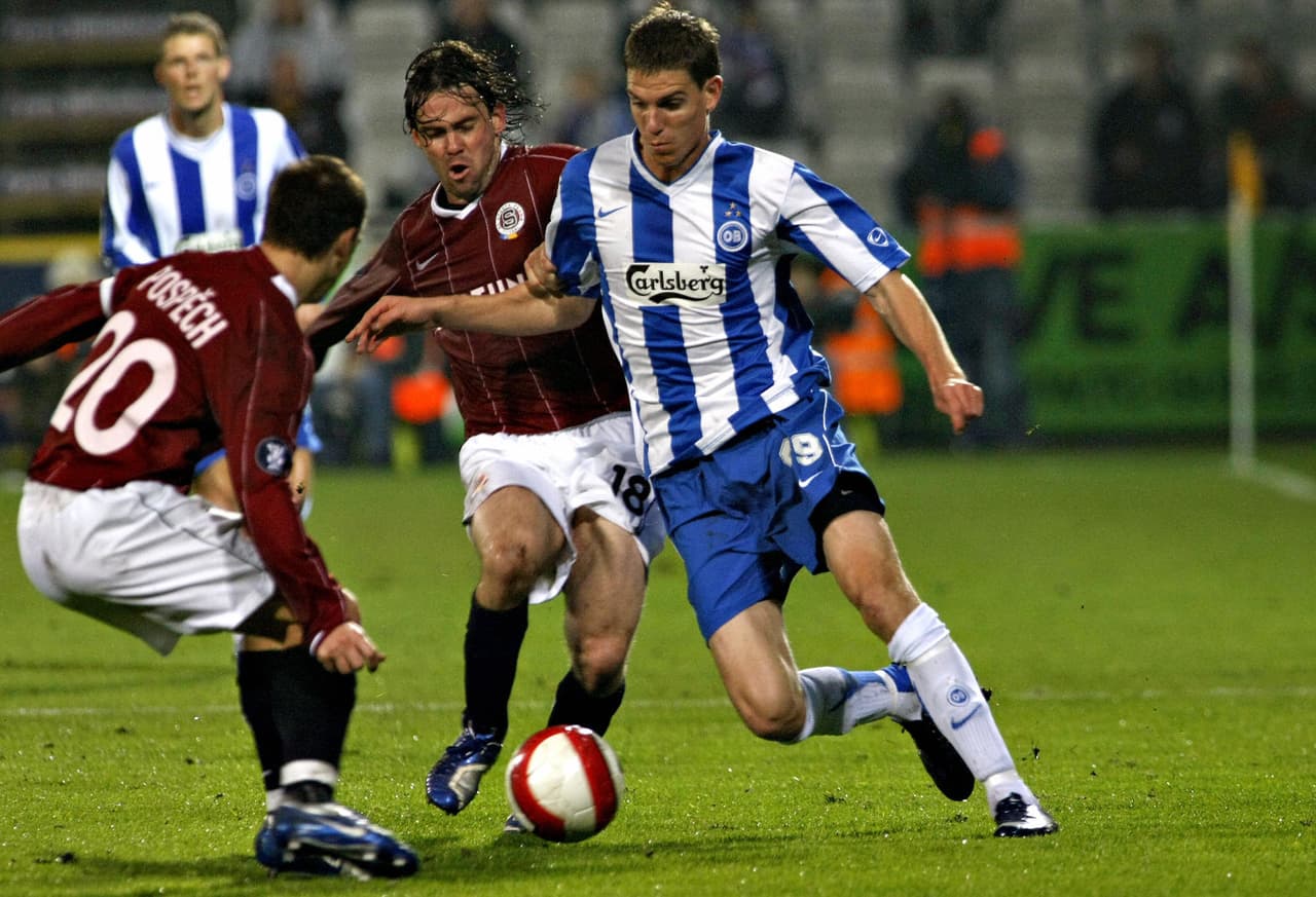 Borring decidió no jugar más en el equipo, decisión a la que se unieron los compañeros a menos que saliera Keller de la plantilla.