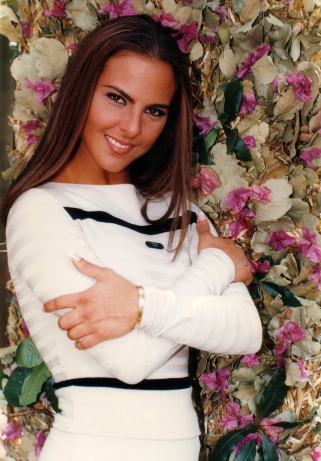 <b><a href="http://www.univision.com/temas/kate-del-castillo">Kate del Castillo</a></b> fue la protagonista de 'La Mentira', esto junto a 
<b>Guy Ecker</b>, en el año 1998.