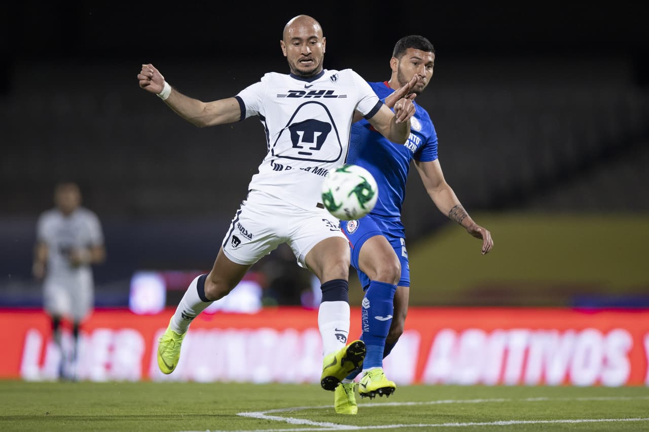 Con goles de Juan Dinneno al 4 y 37, Carlos González al 41 y Juan Pablo vigón al 89, Pumas gana 4-0 a Cruz Azu y consiguen la mayor remontada en la historia del futbol mexicano.