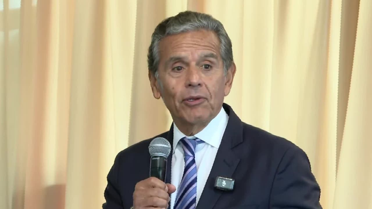 "No nos pondremos de rodillas ante Trump": Antonio Villaraigosa, aspirante a gobernar de California